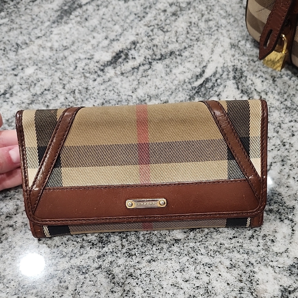 Burberry Checkered Wallet with Brown Accents